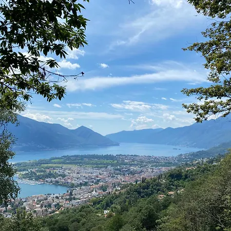 Casa Ai Lupi With Panoramic View Nyaraló Gordola