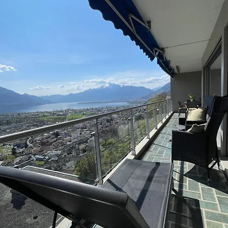 Casa Ai Lupi With Panoramic View Gordola